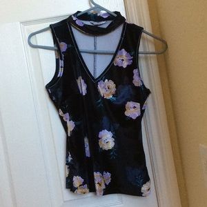 Floral low cut top w/ choker cut